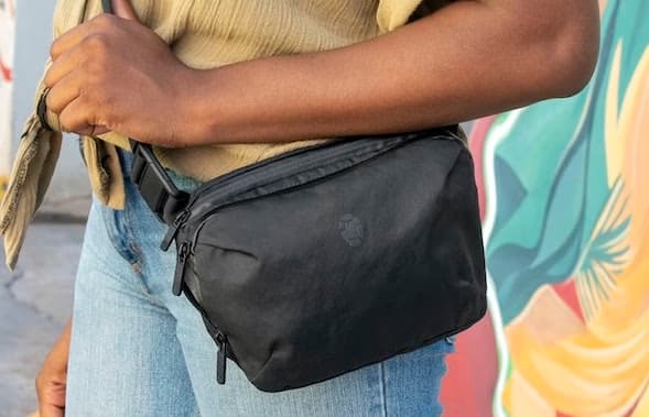 Fanny Pack Freedom: The Ultimate Travel Accessory Comeback